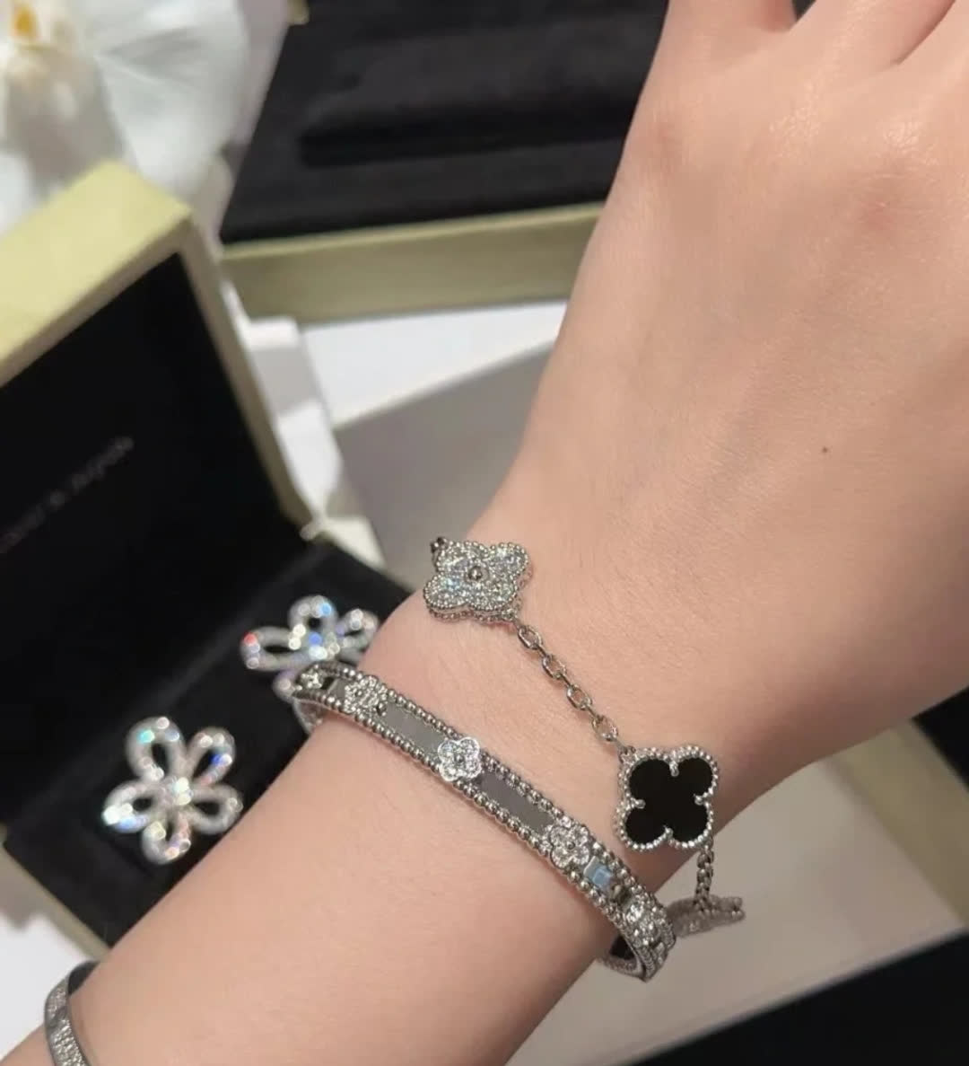 Van Cleef & Arpels Alhambra Bracelet